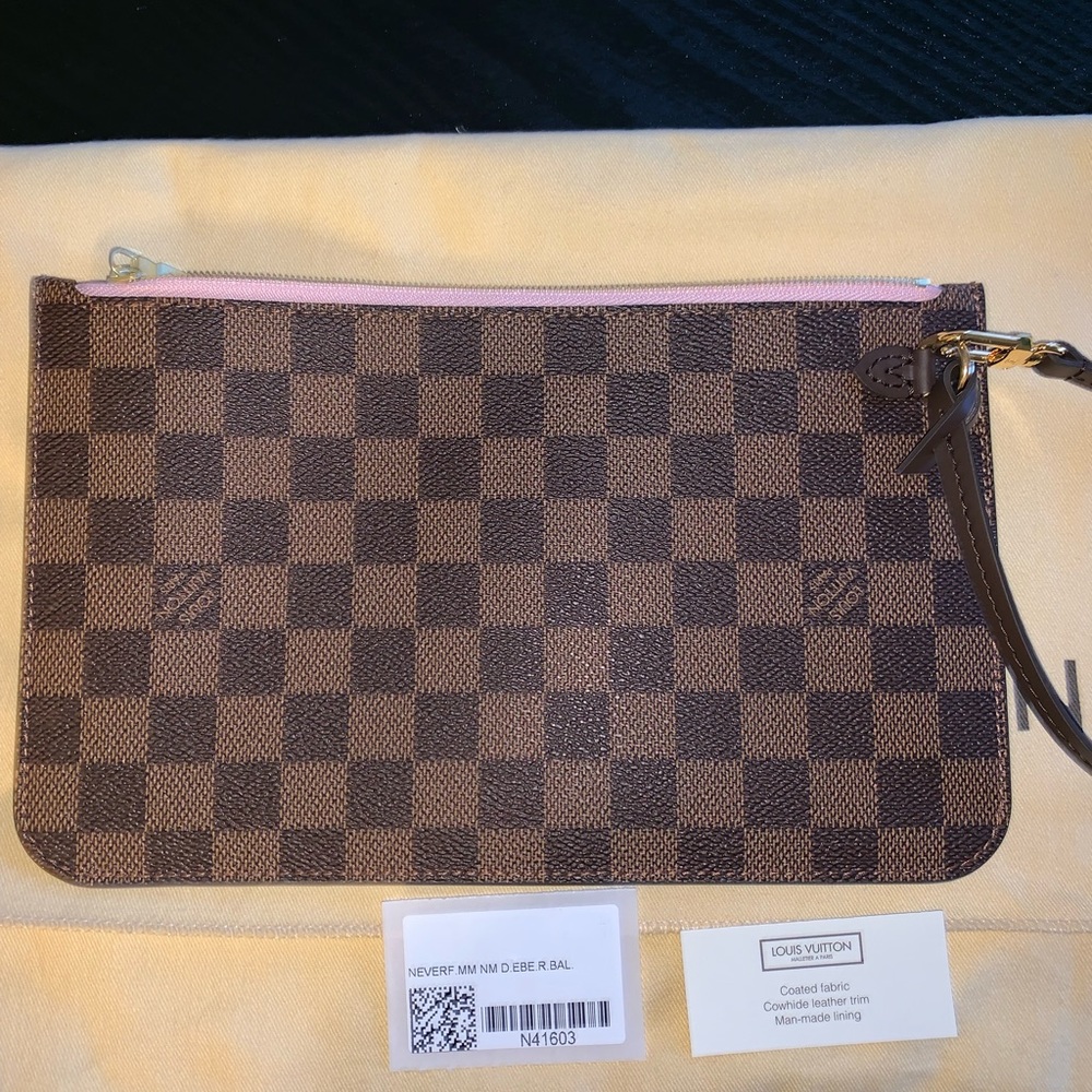 Louis Vuitton Neverfull pochette